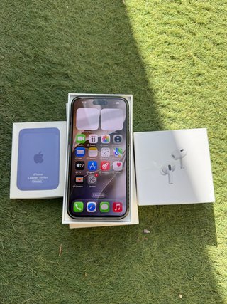 iPhone 15 Pro Max + AirPods + Cartera apple Azul