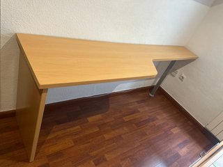 Mesa de Escritorio de Madera