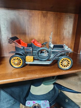 Coche Metálico de Decoración