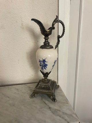 Jarra Vintage Porcelana Blanca y Azul