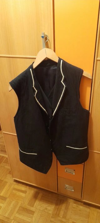 LOTE Chaquetas(2)chalecos(2)pantalón 46 Casual
