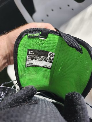 Tabla de Snowboard Burton con botas y Fijaciones
