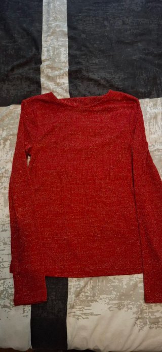 Camisa manga larga roja brillante