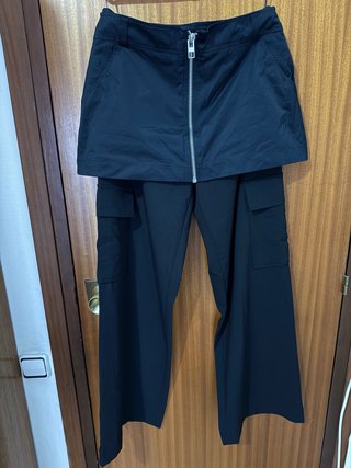 Pantalón Negro Estilo Cargo
