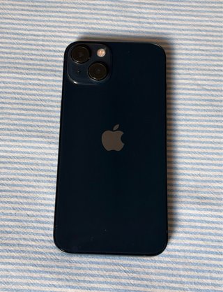 iPhone 13 Azul + iPhone X + Fundas