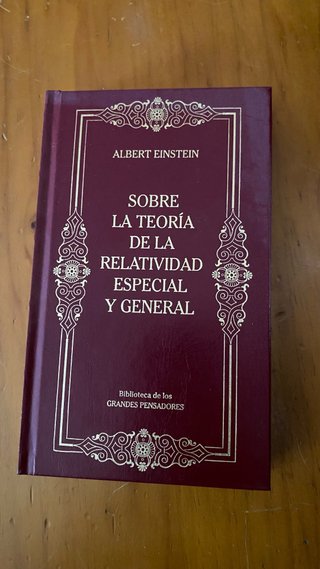 Sobre la teoría de la relatividad especial y gener