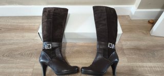 Botas Altas Marrones de serraje