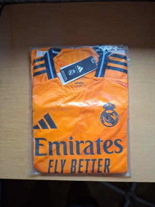 Camiseta Real Madrid Naranja Talla M