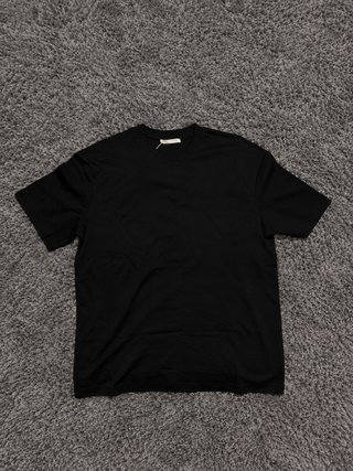 Camiseta Zara Negra