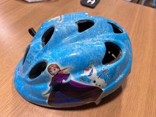 Casco Infantil Frozen (4-6 años)