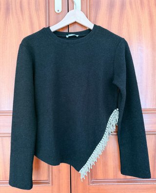 Jersey con abalorios Zara