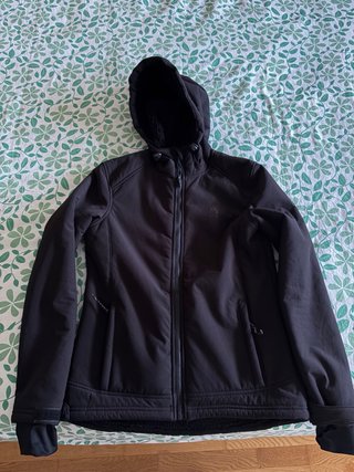 Chaqueta Softshell Negra de Mujer