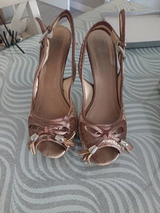 Zapatos de tacón alto de verano