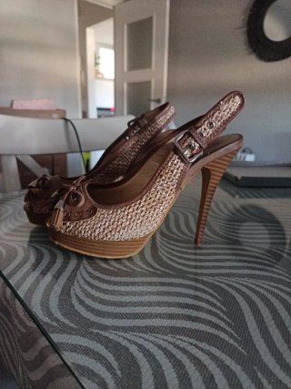 Zapatos de tacón alto de verano