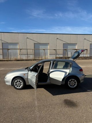 Alfa Romeo 147 2001