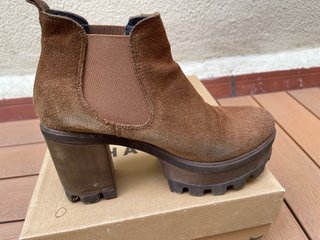 Botines de ante con plataforma