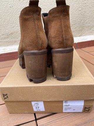 Botines de ante con plataforma