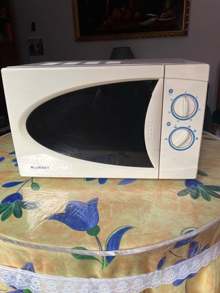 Microondas Bluesky 20L 800W