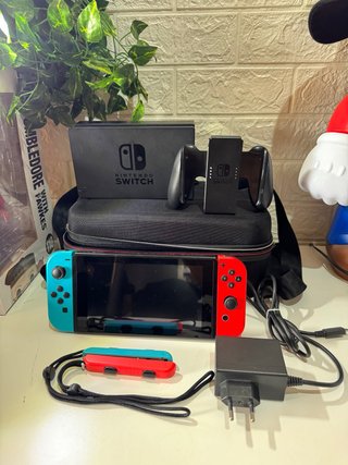 Nintendo Switch con accesorios
