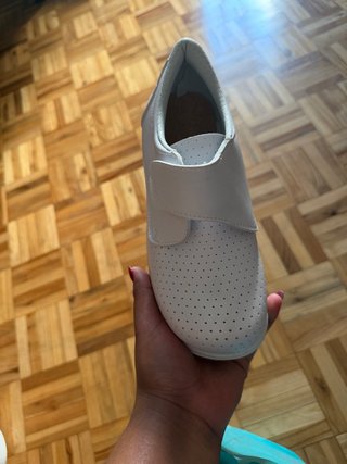 Zapatos de enfermería blancos de dama talla 36