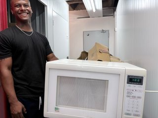 Horno Microondas en buen estado descongela tambien