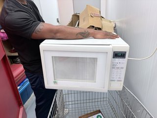 Horno Microondas en buen estado descongela tambien