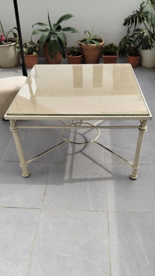 Mesa de camilla de forja