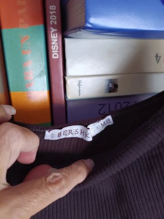 Lote 2 tops palabra de honor. Precio para el lote
