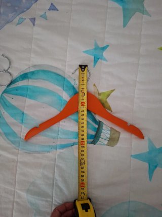 Set de 12 Perchas de Madera para Ropa de Niño