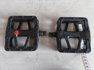 Pedales de plataforma GT
