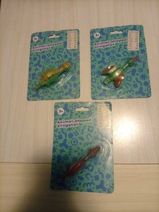 Lote de 3 muñecos de Dinosaurios
