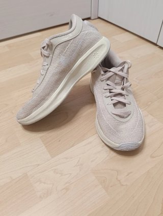 Ganga!!  Zapatillas basquet Nike Beige/Gris t 42.5