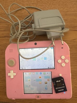 Nintendo 2DS Rosa - No lee juegos Incluye juego