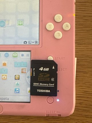 Nintendo 2DS Rosa - No lee juegos Incluye juego