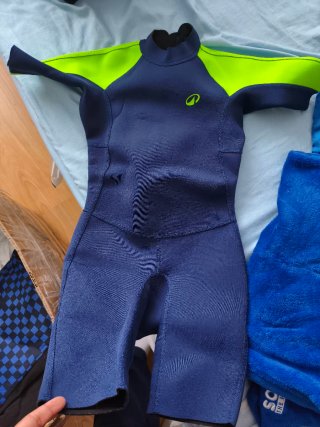 Neopreno Decathlon 5-6 años media pierna