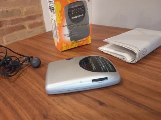 Radio Grundig City Boy 40 FM/MW