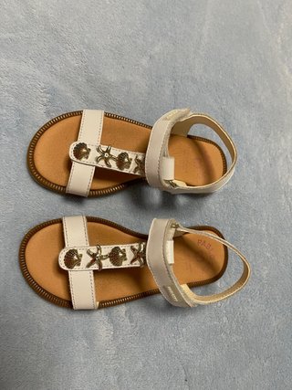 Sandalias Pablosky Niña Blancas y Doradas