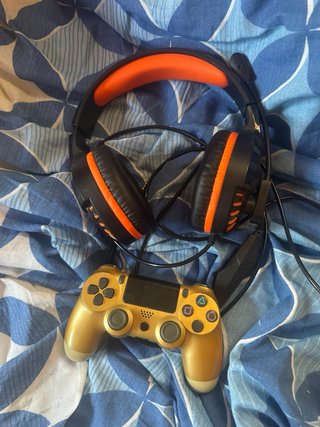 PS4 (PlayStation 4) con 6 giochi