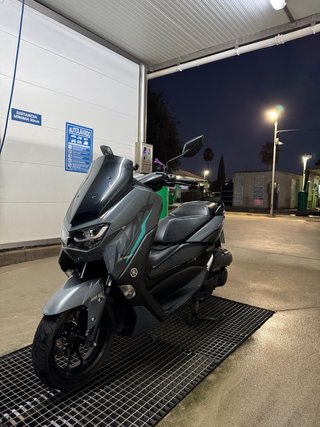 Yamaha NMAX 125 Gris