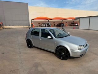Volkswagen Golf 2003