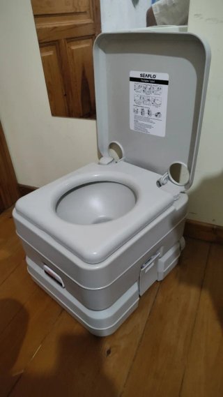 WC portátil SEAFLO para camper