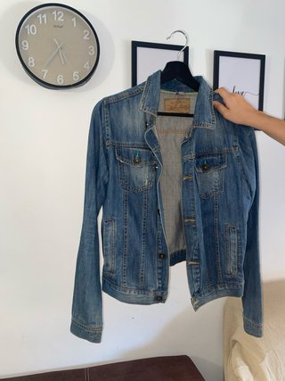 Chaqueta tejana talla 13-14 de Zara Kids