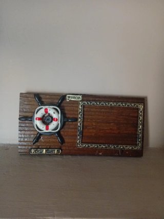 Colgador de llaves de madera estilo náutico