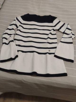 Jersey de rayas blanco y azul marino
