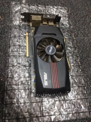 Tarjeta Gráfica Asus AMD Radeon HD 6850