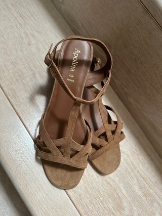 Sandalias Apolina Ante Camel Talla 41