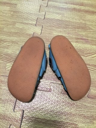 Sandalias piel Tikki T.23