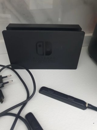 Dock Nintendo Switch e Alimentatore