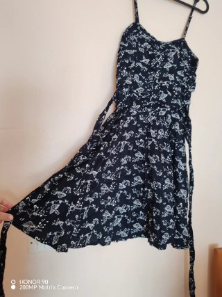 Vestido negro estampado