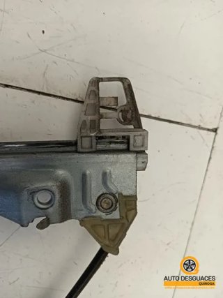 Elevalunas delantero izquierdo Peugeot 206